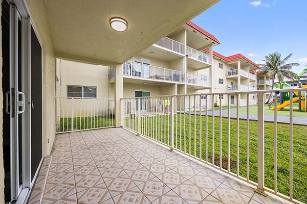 2 Bed / 1 Bath